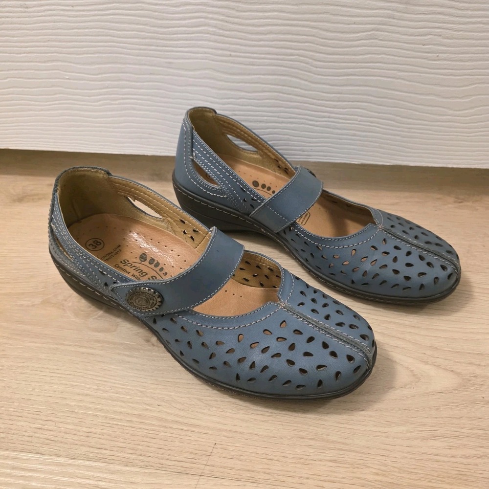 Spring Step Blue Leather Perforated Mary Jane Lorona‎ Artsy Cute Shoes Size 7.5